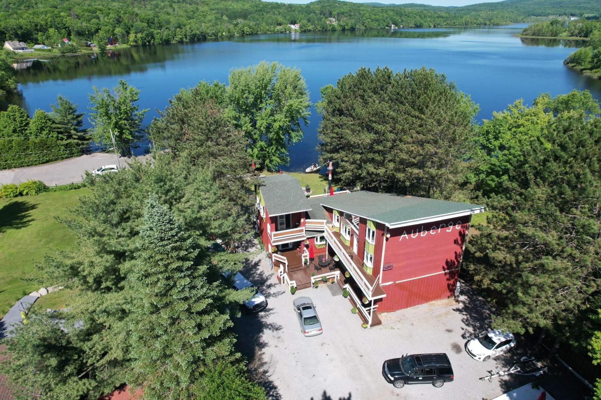 Auberge De Ferme-Neuve Lac-Saint-Paul Екстериор снимка