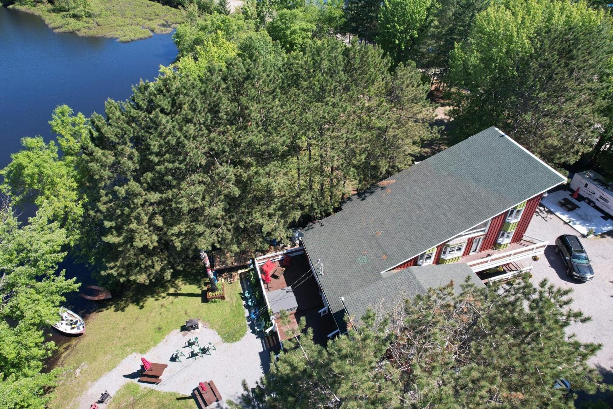 Auberge De Ferme-Neuve Lac-Saint-Paul Екстериор снимка